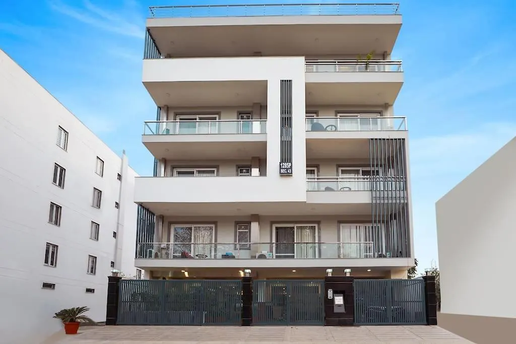 City Oasis W Bathtub N Balcony Γκουργκάον Διαμέρισμα