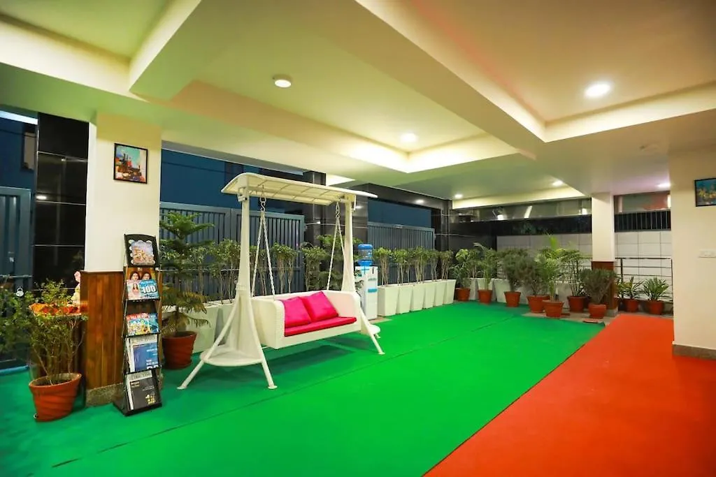 Διαμέρισμα City Oasis W Bathtub N Balcony Γκουργκάον Ινδία